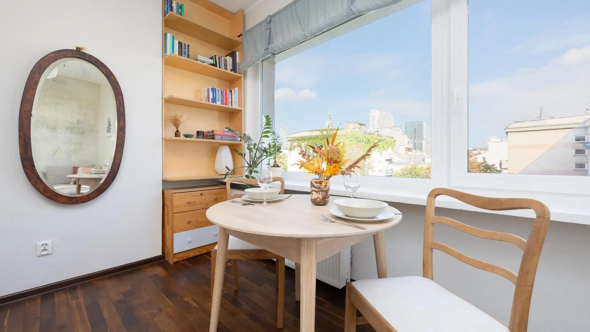 Bright Apartment In Downtown Warsaw By Noclegi Renters